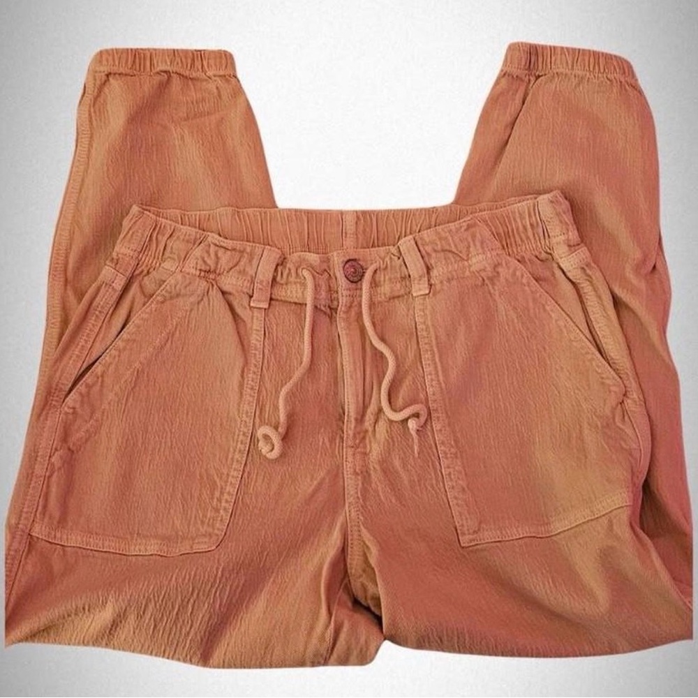 American Eagle Tan Pants